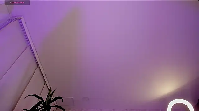Snapshot of Alaiaguerra chatting on 05.02.26 Alaiaguerra online show from 05.02.26