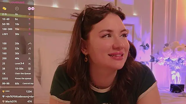 MeganStrain online show from 11.11.25