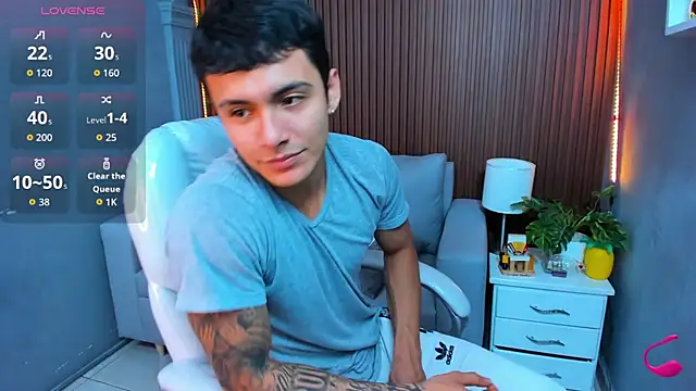 Leo santoro online show from 11.18.25