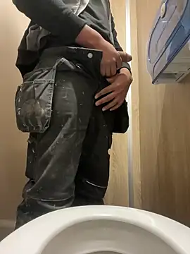 Snapshot of your_bi_slave chatting on 11.02.25 your bi slave online show from 11.02.25