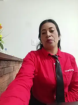 Snapshot of PAULA20- chatting on 10.06.25 PAULA20- online show from 10.06.25