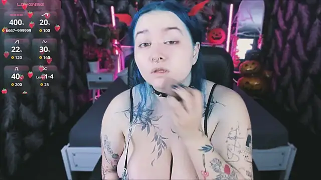 Mira Fyre online show from 10.26.25