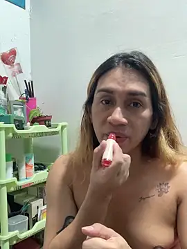 pretty TRANSjona online show from 06.05.26