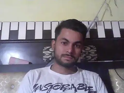 ursdreamperson online show from 10.31.25