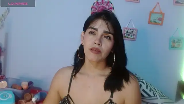 Snapshot of angelly__kate chatting on 06.17.26 angelly kate online show from 06.17.26