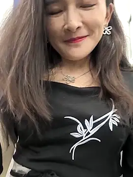 Snapshot of wsyx326 chatting on 09.23.25 wsyx326 online show from 09.23.25