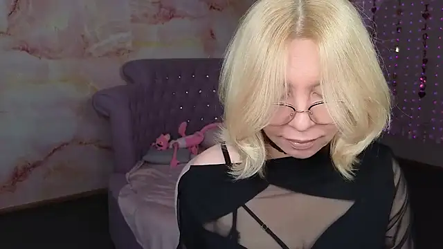 Wendy Waves online show from 09.13.25