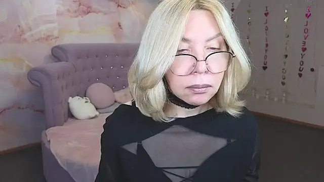 Wendy Waves online show from 09.27.25