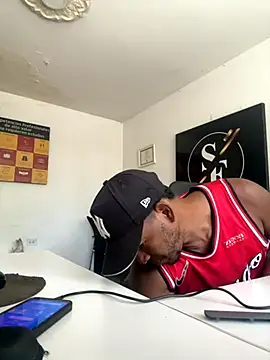 Snapshot of AndyCalifornia1 chatting on 09.26.25 AndyCalifornia1 online show from 09.26.25