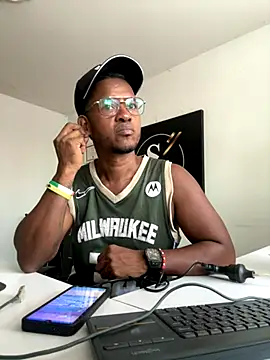 Snapshot of AndyCalifornia1 chatting on 09.27.25 AndyCalifornia1 online show from 09.27.25