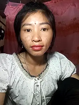 Phuongphuongg online show from 10.15.25