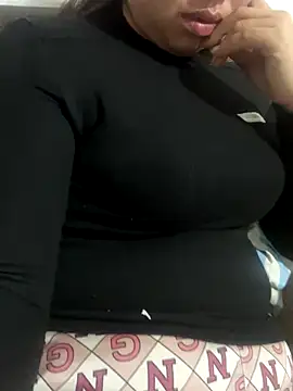 Nhung584 online show from 12.21.25