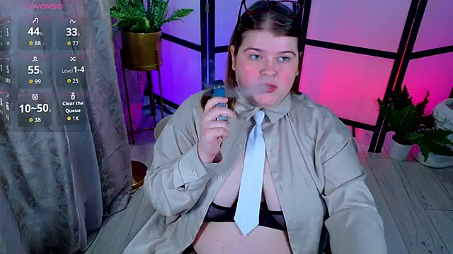 Mia Ray online show from 11.22.25