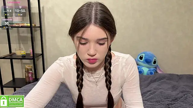 MollyBaby online show from 10.23.25