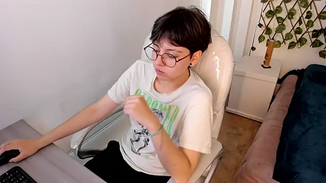 Nathaly ds online show from 11.13.25