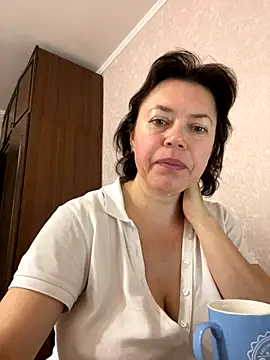 Kiravix online show from 10.24.25