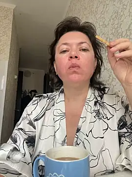 Kiravix online show from 11.06.25