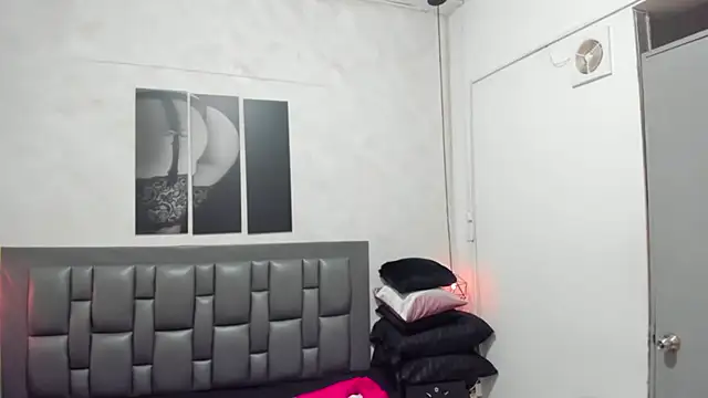 dakota roussee online show from 07.03.26