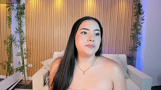 Snapshot of sofiacaramel chatting on 09.18.25 sofiacaramel online show from 09.18.25