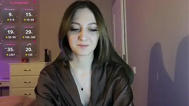 white liillyy online show from 05.25.26