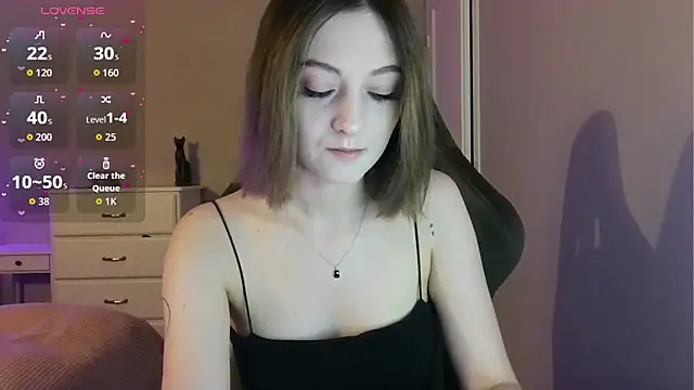 white liillyy online show from 06.07.26