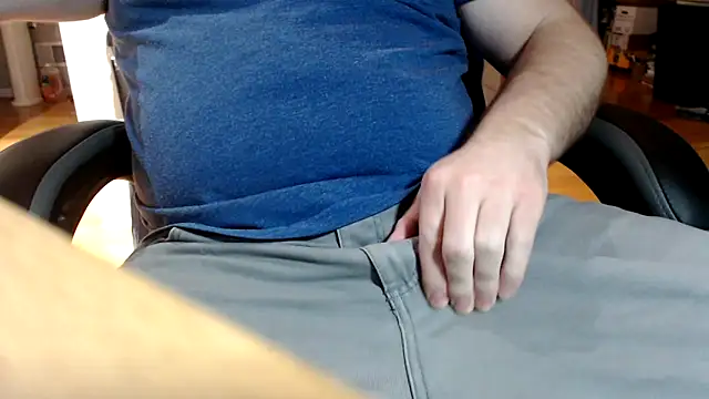 Snapshot of whitewagonsuck chatting on 03.30.26 whitewagonsuck online show from 03.30.26