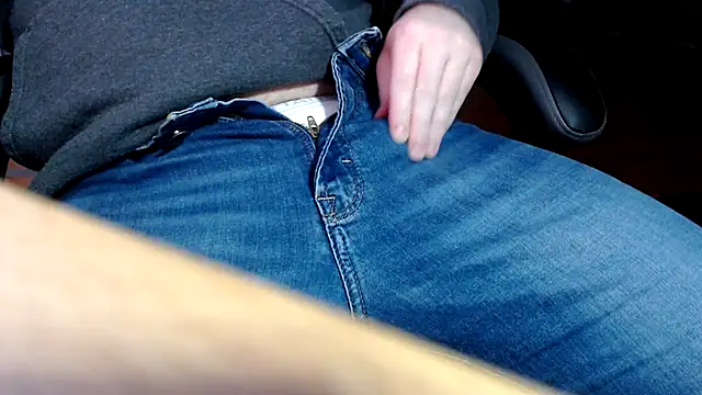 Snapshot of whitewagonsuck chatting on 04.04.26 whitewagonsuck online show from 04.04.26