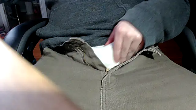 Snapshot of whitewagonsuck chatting on 04.08.26 whitewagonsuck online show from 04.08.26