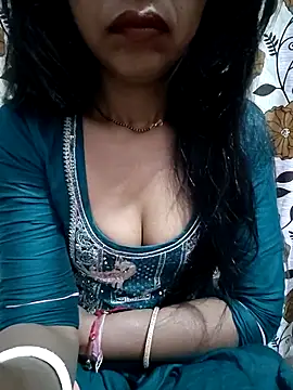 Snapshot of Paakhi-Singh chatting on 03.13.26 Paakhi-Singh online show from 03.13.26