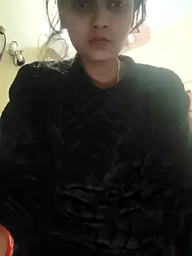 RAYI Queen 2 online show from 10.30.25