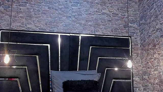 WILD FIREE  online show from 02.28.26