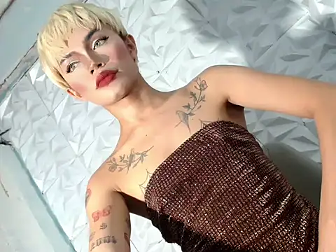 Snapshot of hugecockbabe chatting on 02.01.26 hugecockbabe online show from 02.01.26