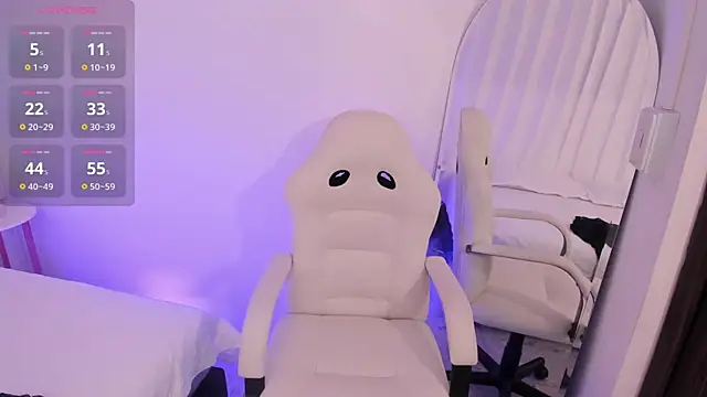 manyaa  online show from 04.21.26