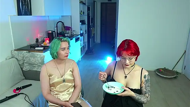 Snapshot of Sova173 chatting on 07.18.26 Sova173 online show from 07.18.26