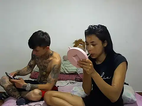 MeganAndMaxxh online show from 12.19.25