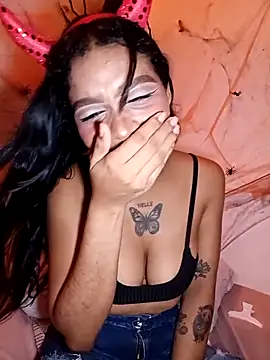 Snapshot of NekoAbby chatting on 10.17.25 NekoAbby online show from 10.17.25