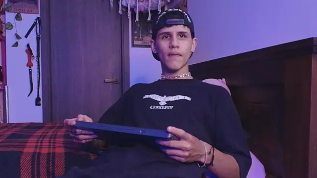 Snapshot of _realwav chatting on 03.15.26 realwav online show from 03.15.26