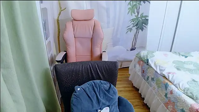 Winnie-01 online show from 04.24.26