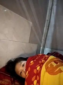 LinhNa999 online show from 11.23.25