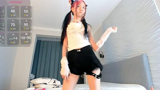 Snapshot of kawai_mai chatting on 09.20.25 kawai mai online show from 09.20.25
