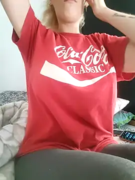 Snapshot of Mila_Luciphya chatting on 09.15.25 Mila Luciphya online show from 09.15.25