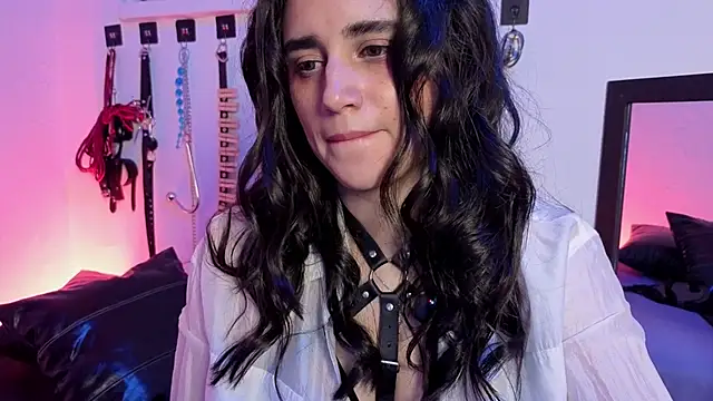 elowen halley1 online show from 02.21.26