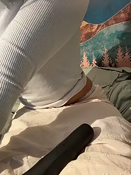 AuraLush online show from 03.21.26