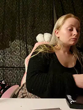 EmilyAngelUK online show from 12.05.25