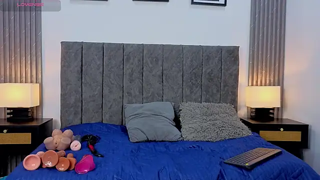 Liam forest  online show from 10.18.25