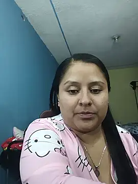Snapshot of samy_ttt chatting on 05.15.26 samy ttt online show from 05.15.26