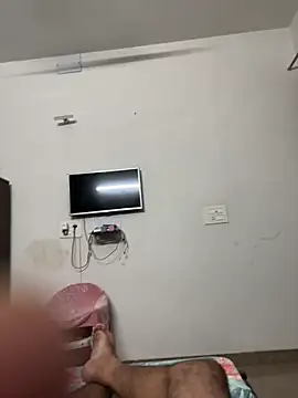 Snapshot of Hotguyforfun chatting on 10.21.25 Hotguyforfun online show from 10.21.25