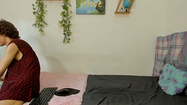 Peterfrost19 online show from 09.19.25