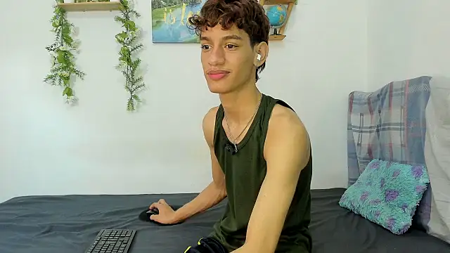 Peterfrost19 online show from 10.03.25