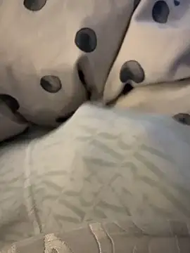 Snapshot of K13XXXX chatting on 11.14.25 K13XXXX online show from 11.14.25